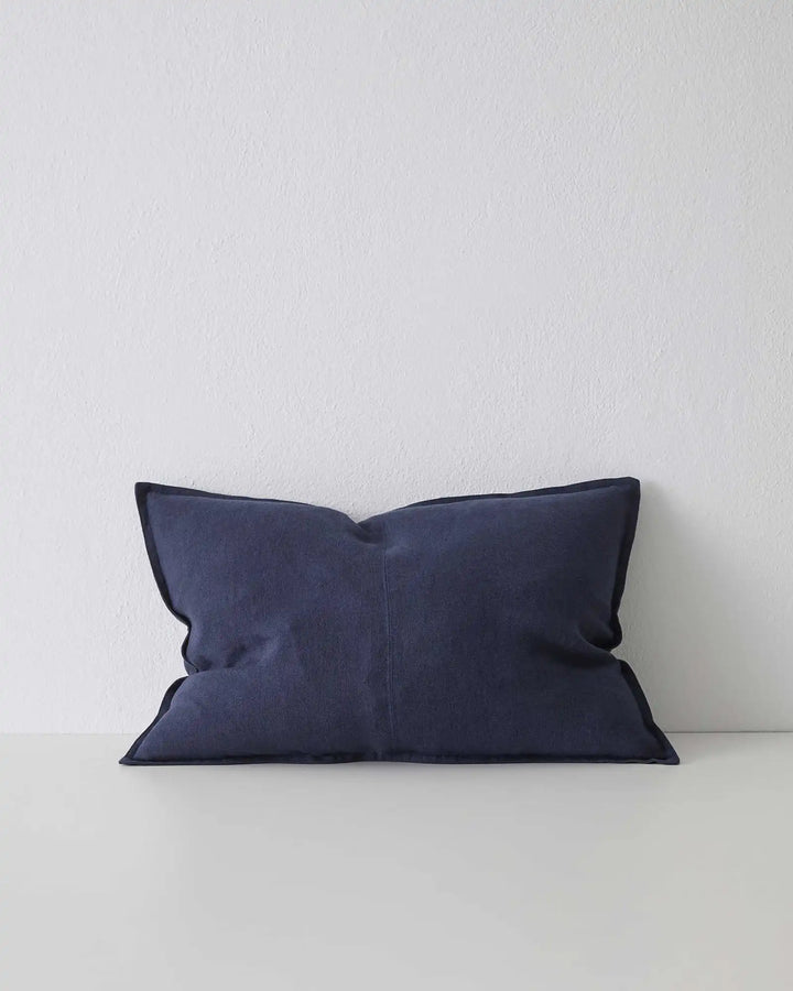 Como Ocean Premium Linen Cushion - Stylish Design Discover the Como Ocean cushion in deep navy blue, featuring quality European linen with double stitch edges for a sophisticated look.