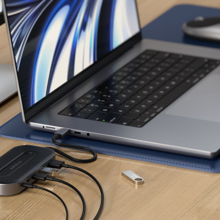 Satechi USB4 Multiport Adapter with 2.5G Ethernet (Space Grey) Add greater connectivity to your workspace with the Satechi USB-4 Multiport Adapter with 2.5G Ethernet. Featuring next-gen USB4 protocols for better bandwidth management and data transfer, you