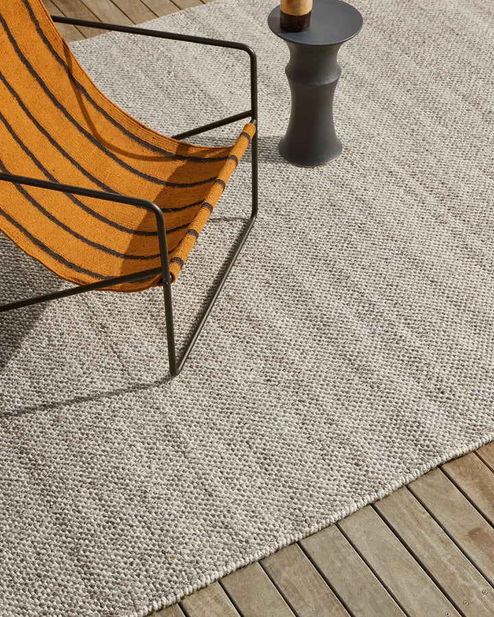 Andorra Dove - Durable and Stylish Floor Rug Andorra Dove is a thick, soft floor rug made from 100% recycled polyester, perfect for indoor and outdoor use.