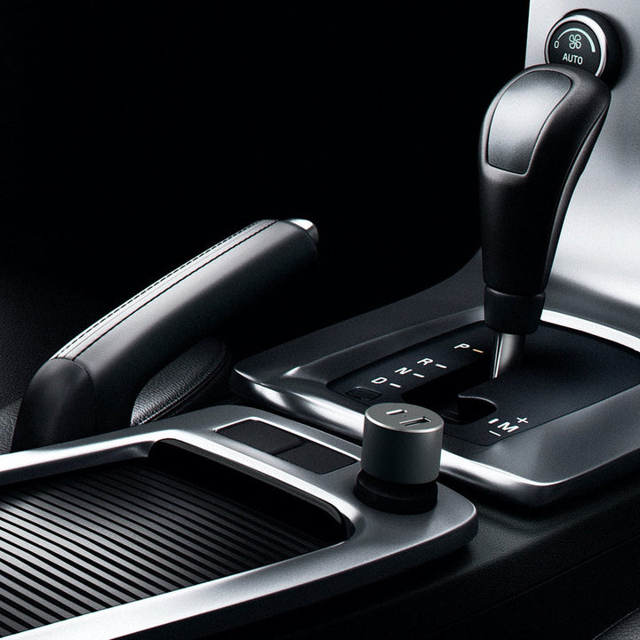 Satechi 72W USB-C PD Car Charger Bring your devices along for the ride with the Satechi 72W Type-C PD Car Charger. Using the latest Power Delivery technology, the 72W Car Charger delivers up to 60W from its USB-C port to fast charge compatible laptops, ta