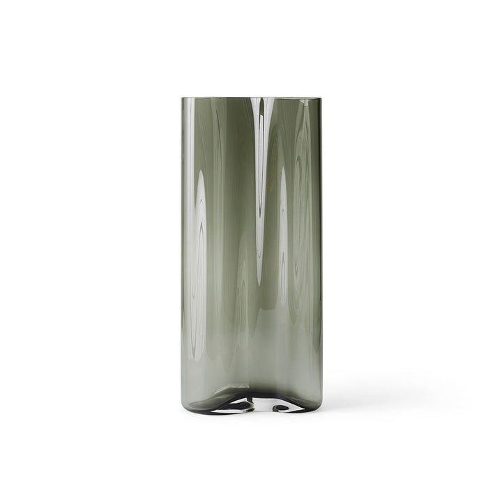 AUDO CPH (ex MENU) Aer Vase Tall, H49cm, Smoke by Audo Copenhagen - Embrace a touch of incredible beauty with AUDO CPH (ex MENU) Aer Vase Tall, inspired by the graceful motion of air. This stunning vase exudes sophistication and elegance in its design. Ch