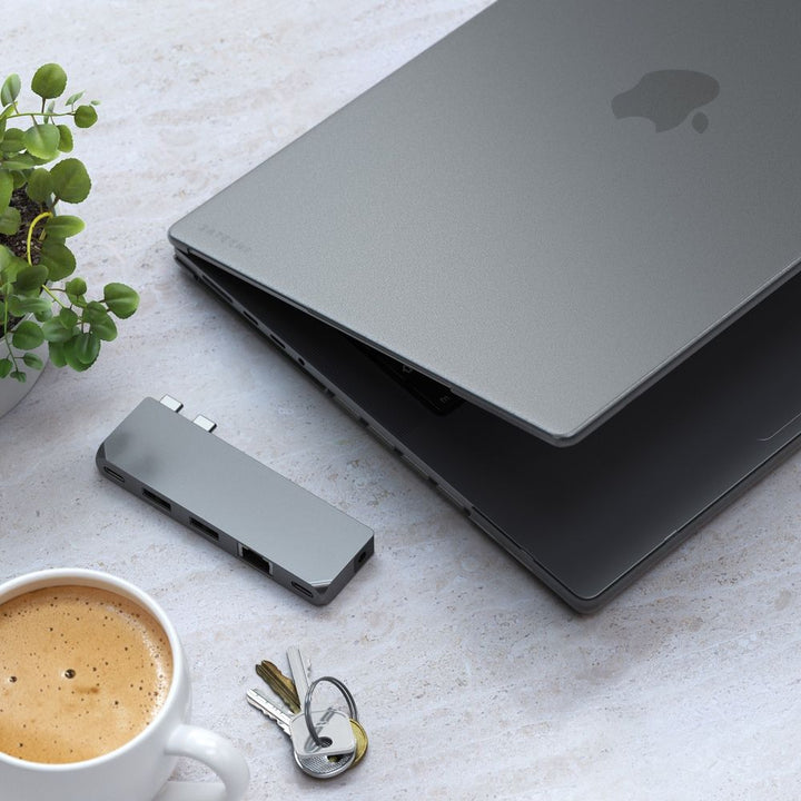 Satechi Eco-Hardshell Case for MacBook Pro 14" Exclusively designed for 2021 MacBook Pro 14", the Eco-Hardshell is comprised of recycled polycarbonate plastic which is 100% fully recyclable. This sleek and lightweight case features an anti-scratch and ant