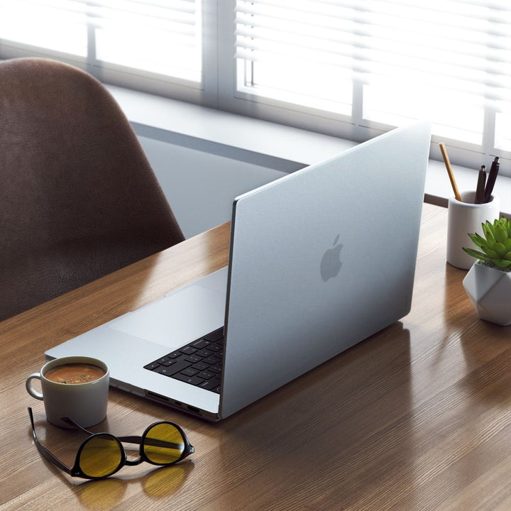 Satechi Eco-Hardshell Case for MacBook Pro 16" Exclusively designed for 2021 MacBook Pro 16", the Eco-Hardshell is comprised of recycled polycarbonate plastic which is 100% fully recyclable. This sleek and lightweight case features an anti-scratch and ant