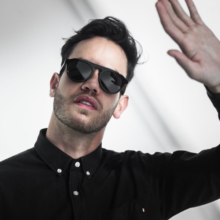 Vaanyard ULTRASONIC Black Gloss | Grey Polarised Sunglasses