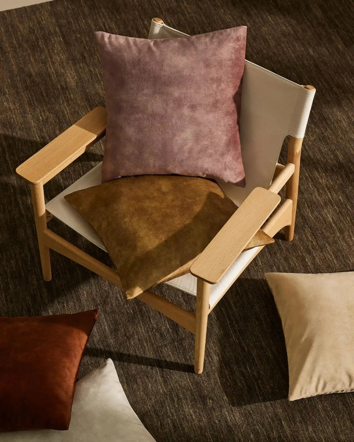 Ava Dusk - Elegant Velvet Cushion in Soft Purple Discover the luxurious Ava Dusk cushion in soft purple. Perfect for any decor with its rich texture and low maintenance design.