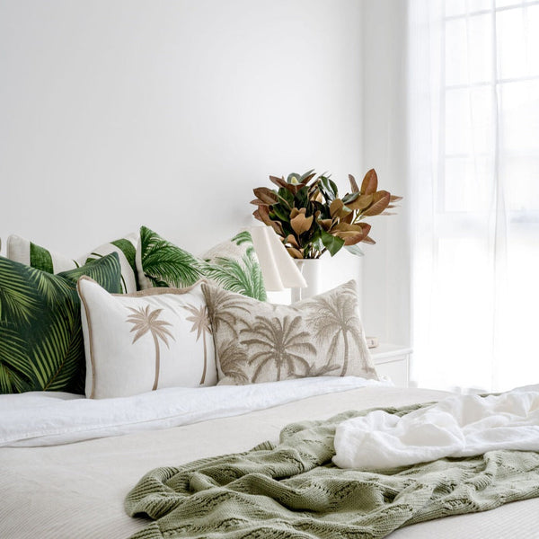 Sand Dune Palms 55x55 - 100% Cotton Printed Design Discover the Sand Dune Palms 55x55, featuring 100% cotton with a beautiful printed knife edge design for your home decor.