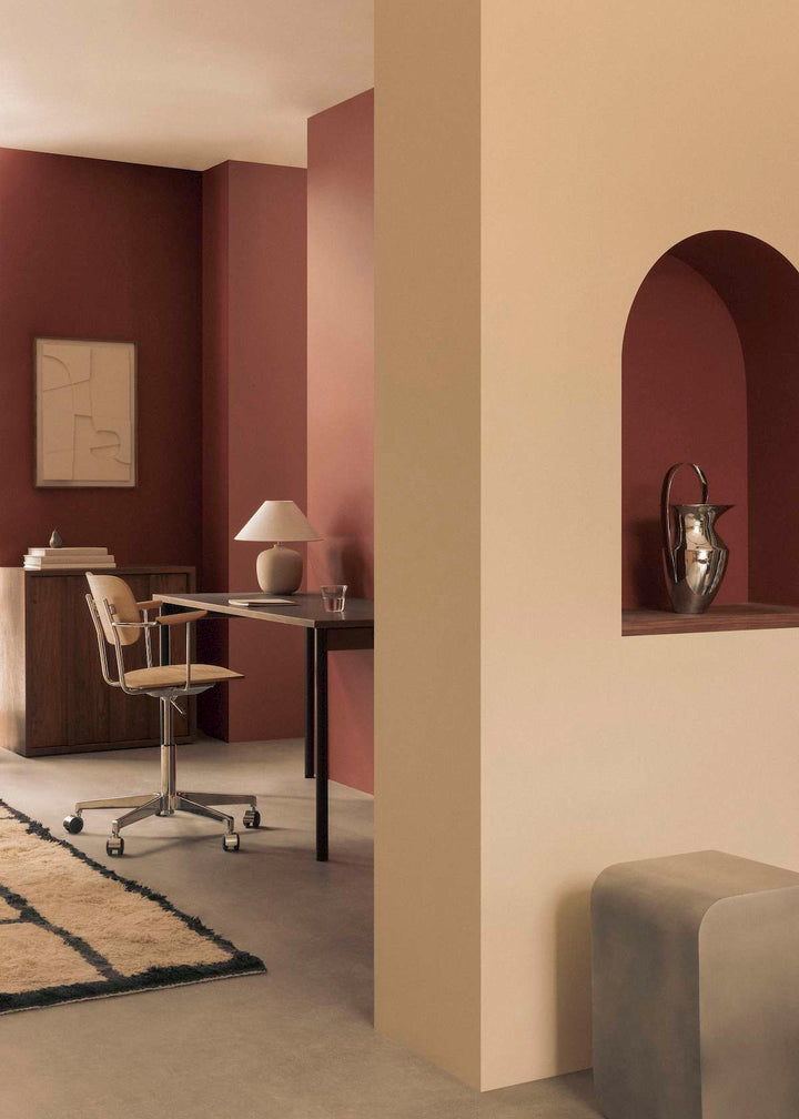 Volume Side Table by Audo Copenhagen - Introduce a fresh approach to contemporary design with our Volume Side Table. Crafted from aluminium, its sleek and modern appearance features a balance of curved and straight lines. The polishing process enhances it