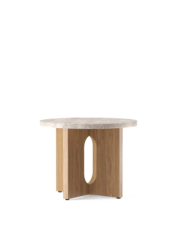 Audo CPH Androgyne Side Table, Ø50 cm Diameter by Audo Copenhagen - Introducing the Audo CPH Androgyne Side Table, expertly crafted to seamlessly blend both masculine and feminine elements. The tabletop is balanced atop a sturdy, level-legged base, availa