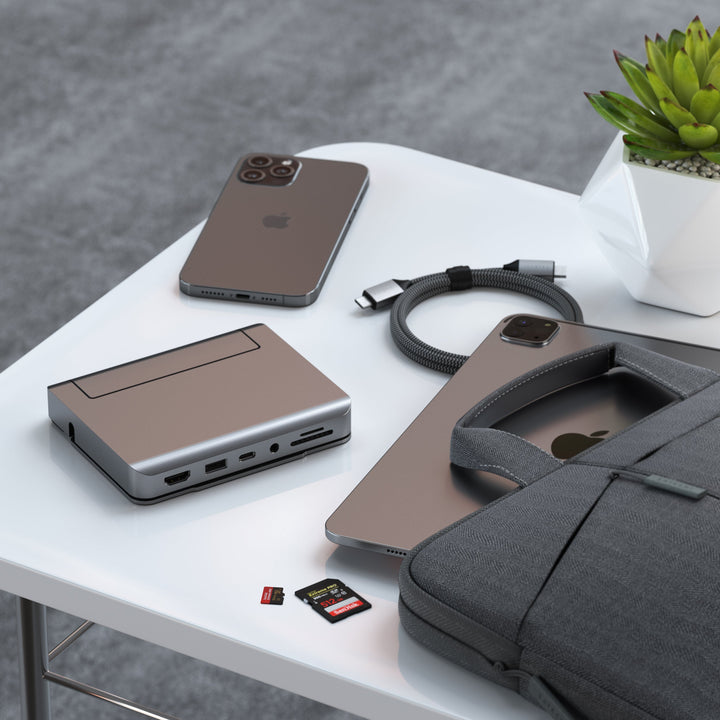 Satechi Aluminium Stand Hub For iPad Pro & Selected Tablets (Space Grey) Push the boundaries of a traditional setup with the Satechi Aluminium Stand & Hub for iPad Pro & selected tablets, combining all the capabilities of a desktop with the convenience of