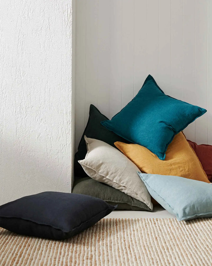 Como Linen Cushion - Elegant & Luxurious Design Discover the Como Linen cushion, crafted from premium European linen for a stylish, soft vintage feel in your home decor.