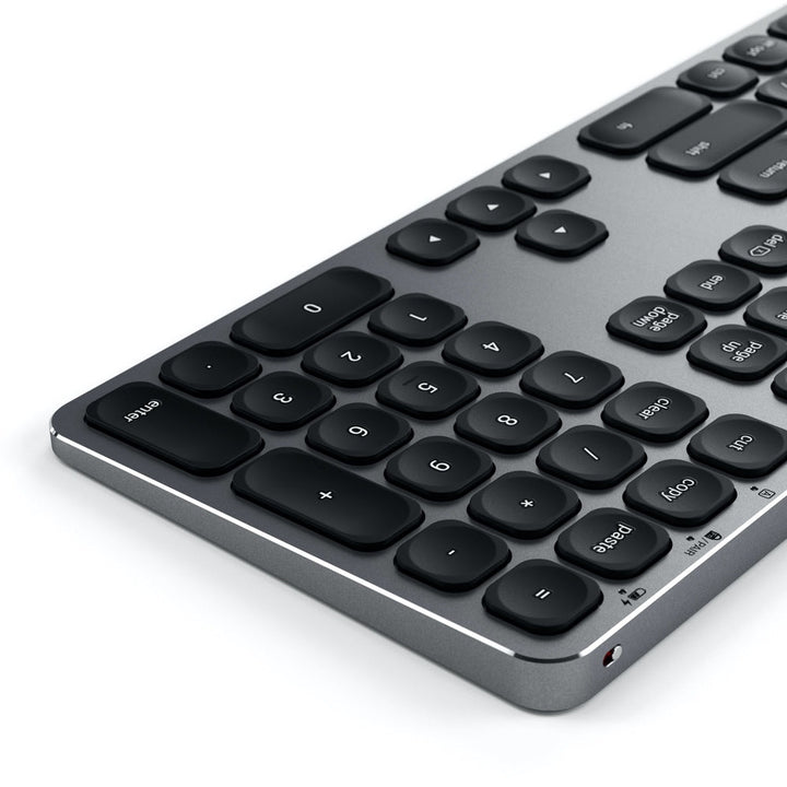 Satechi Aluminium Bluetooth Keyboard Featuring enhanced scissor-switch keys and an extended keyboard layout, the Satechi Aluminum Bluetooth Wireless Keyboard is a perfect solution for your modern setup. Use the keyboard's designated keys to easily assign