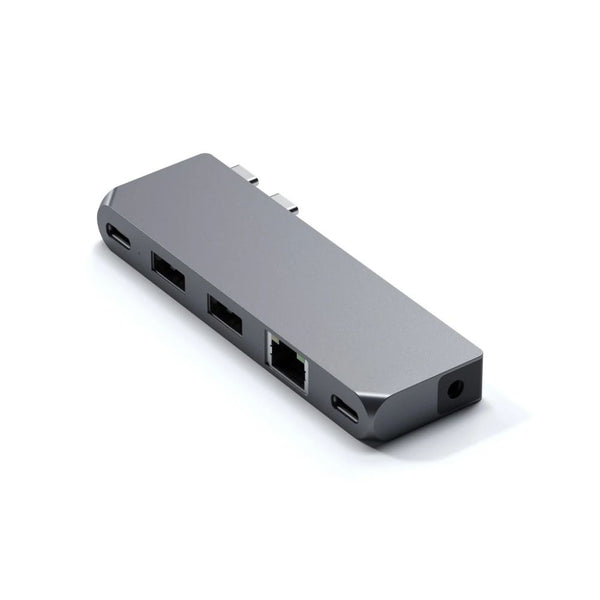 Satechi Pro Hub Mini Expand your M1 MacBook Pro’s capabilities with the Satechi Pro Hub Mini, featuring a full function USB4 port, Gigabit Ethernet, USB-C data, two USB-A data, and an audio jack port. With a multitude of options for fast data transfer and