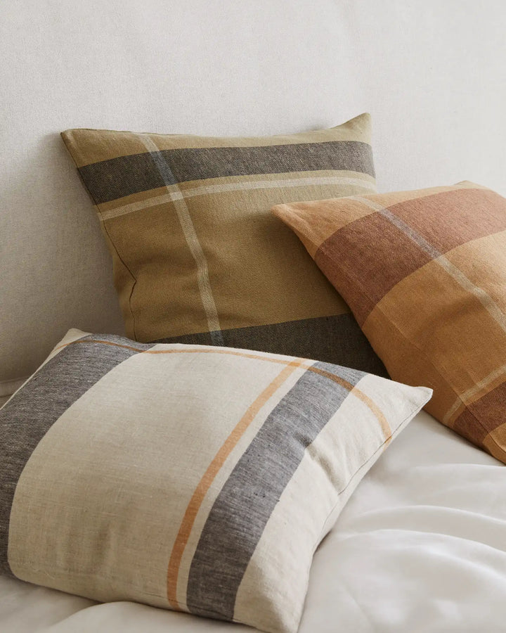 Dante Terracotta Aero finished and soft to touch, Dante is a superb linen addition that will add a pop of lineal interest with the flexibility to be a feature, or a timeless companion pattern.Made from luxurious European linen, Dante Terracotta is a warm-