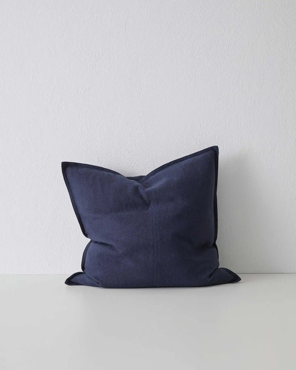 Como Ocean Premium Linen Cushion - Stylish Design Discover the Como Ocean cushion in deep navy blue, featuring quality European linen with double stitch edges for a sophisticated look.