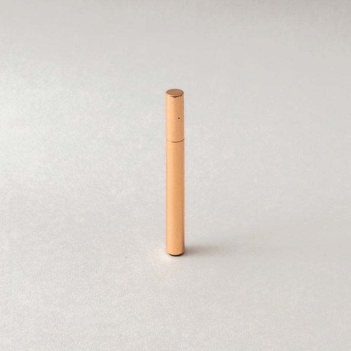 TSUBOTA PEARL Sigaretta Rose Gold petrol lighter, slim and refillable, handcrafted in Tokyo.