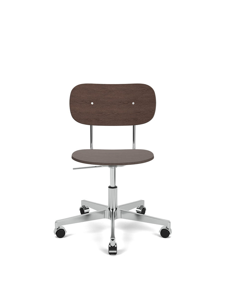 Co Task Chair, Veneer by Audo Copenhagen - The Co Task Armchair seamlessly integrates sitting comfort and flexible function into its minimalist expression. Designed for a wide range of work settings and set on a five-star Black or Aluminium swivel base wi