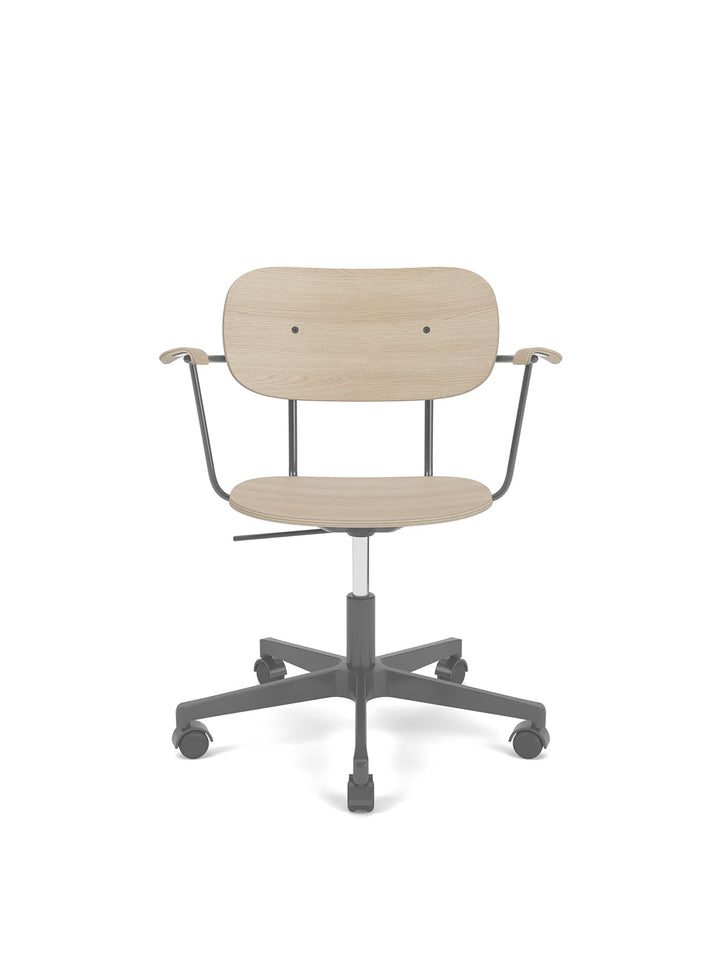 Co Task Chair, Veneer by Audo Copenhagen - The Co Task Armchair seamlessly integrates sitting comfort and flexible function into its minimalist expression. Designed for a wide range of work settings and set on a five-star Black or Aluminium swivel base wi