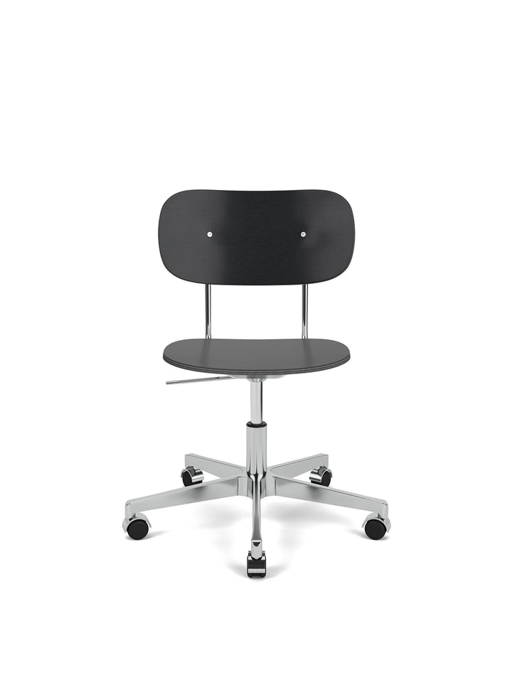 Co Task Chair, Veneer by Audo Copenhagen - The Co Task Armchair seamlessly integrates sitting comfort and flexible function into its minimalist expression. Designed for a wide range of work settings and set on a five-star Black or Aluminium swivel base wi