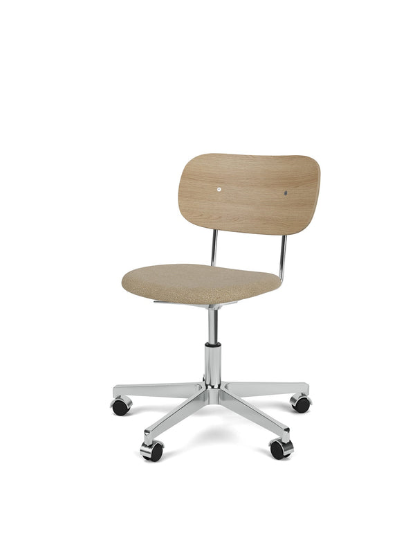 Co Task Chair, Seat Upholstered, Aluminium base by Audo Copenhagen - The Co Task Armchair seamlessly integrates sitting comfort and flexible function into its minimalist expression. Designed for a wide range of work settings and set on a five-star polishe