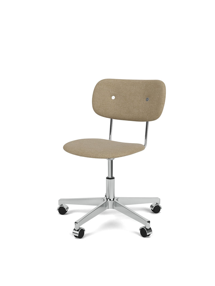 Co Task Chair, Fully Upholstered, Aluminium base by Audo Copenhagen - The Co Task Chair seamlessly integrates sitting comfort and flexible function into its minimalist expression. Designed for a wide range of work settings and set on a five-star Chrome sw
