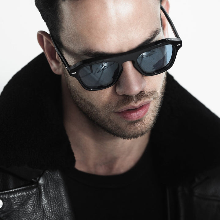 Vaanyard COVENANT. Black Gloss | Light Blue Sunglasses