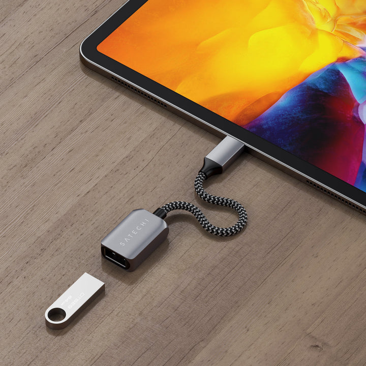Satechi USB-C to USB 3.0 Adapter The Satechi USB-C to USB 3.0 Adapter Cable is your sleek, convenient solution to connecting USB-A devices to your USB Type-C laptop or tablet. Back up files or connect USB peripherals with ease, featuring its SuperSpeed US