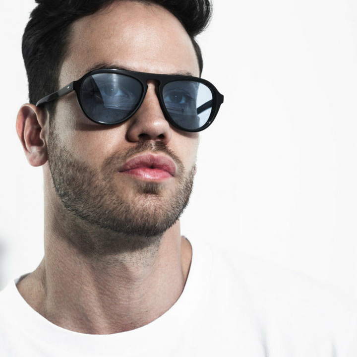 Vaanyard ILLICIT. Black | Light Blue Sunglasses