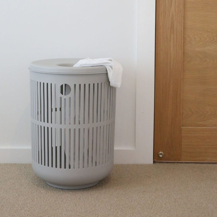 Ume Laundry Basket 60L w/Lid, Soft Grey