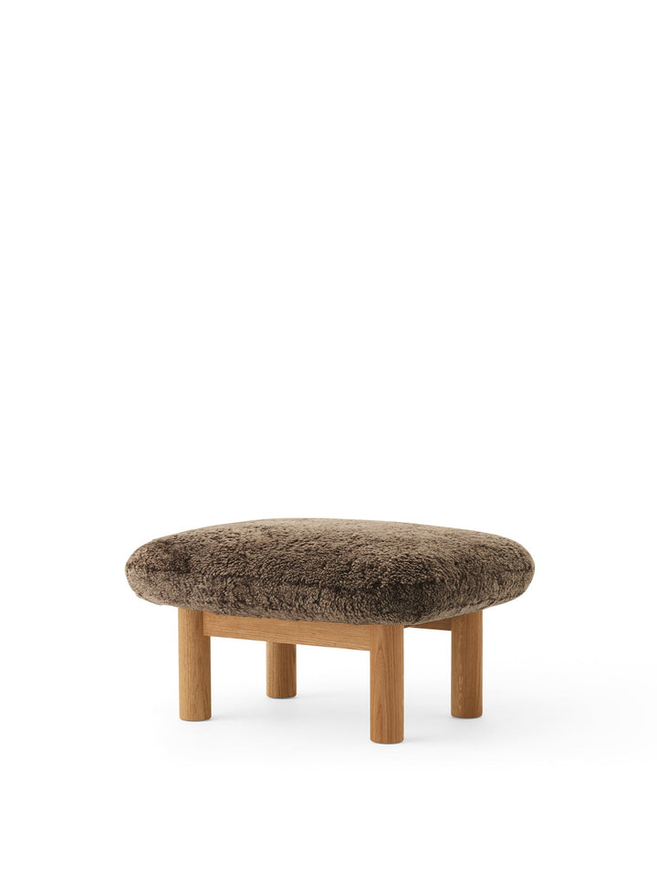 AUDO CPH Brasilia Ottoman, Sheepskin by Audo Copenhagen - The sheepskin edition of AUDO CPH Brasilia Ottoman features a durable, cylindrical leg design and a gently curved cushion. Taking inspiration from mid-20th century Danish craftsmanship and Brazilia