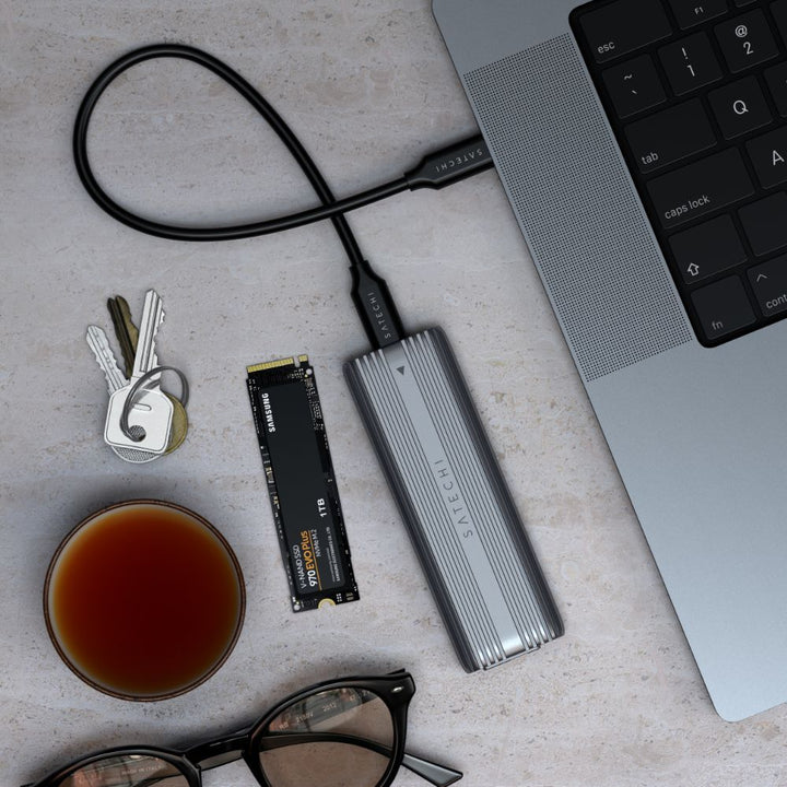 Satechi USB-C NVME / SATA SSD Enclosure This tool-free NVMe SSD enclosure can easily connect an M.2 NMVe SSDs or M.2 SATA SSDs with your computer to expand storage, upgrade the system, back up files, retrieve and recover data, and transfer data. Plug and