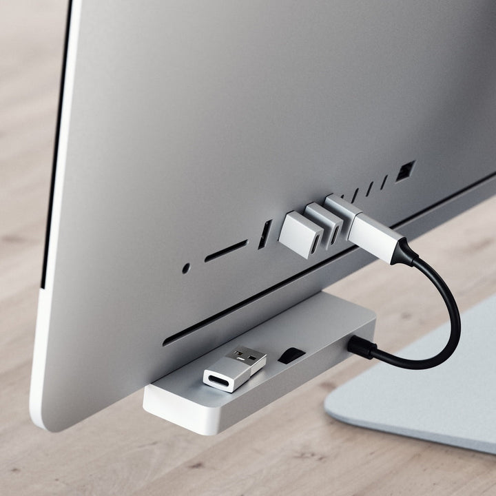 Satechi Aluminium USB-A to USB-C Adapter Transform your standard USB port into USB-C with the Satechi USB-A to USB-C Adapter. The ultra-compact adapter helps to ease the transition to USB-C, so there is no need to throw out your older USB devices and cabl