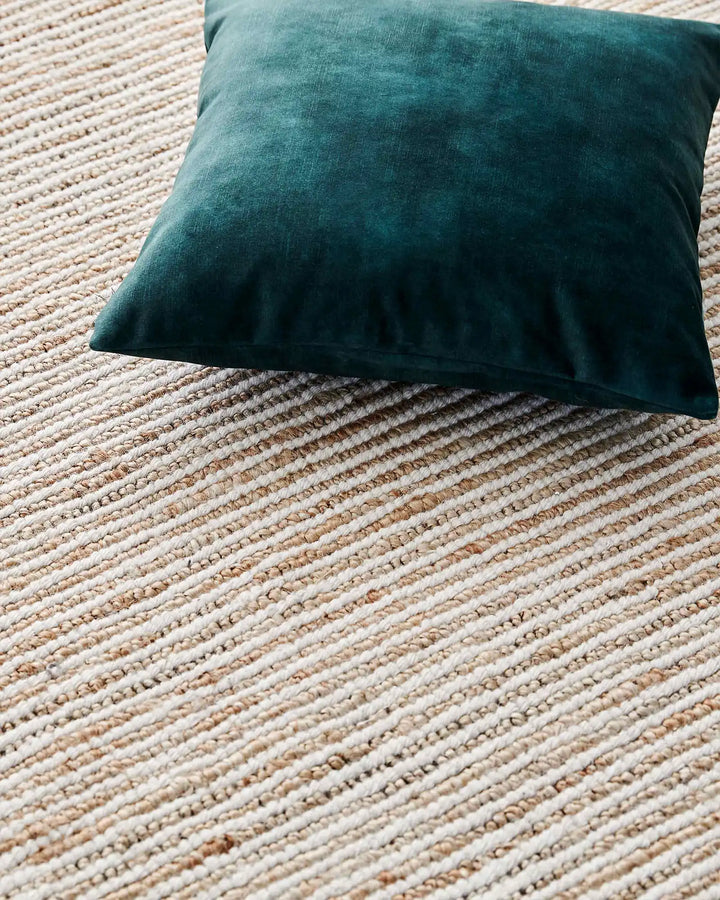 Ava Emerald Cushion - Luxe Velvet Comfort Discover the Ava Emerald cushion, featuring rich jewel-green tones and a soft velvet-like texture. Perfect for refreshing your decor!