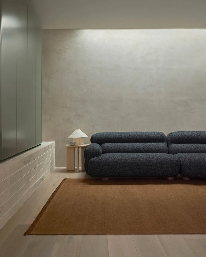 Emilio Toffee - Premium Flat-Weave Rug Discover Emilio Toffee, a sophisticated linen rug with rich golden tones and timeless charm, perfect for modern interiors.