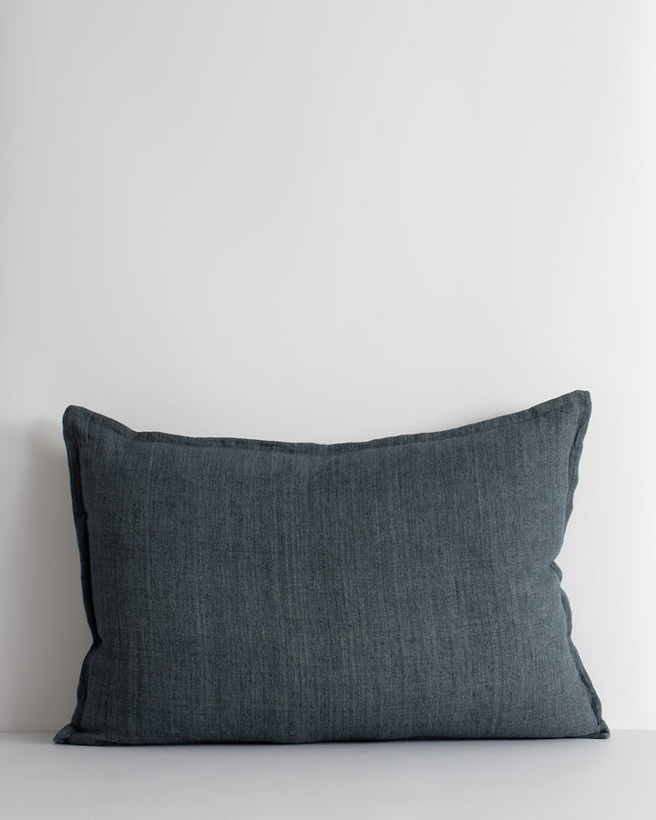 Arcadia Cushion Raw texture is celebrated in stunning natural tones. Handwoven in 100% linen, the Arcadia features a 1cm flange edge, enhancing strength and durability while creating an easy and contemporary aesthetic. The natural charcoal tone and lumbar