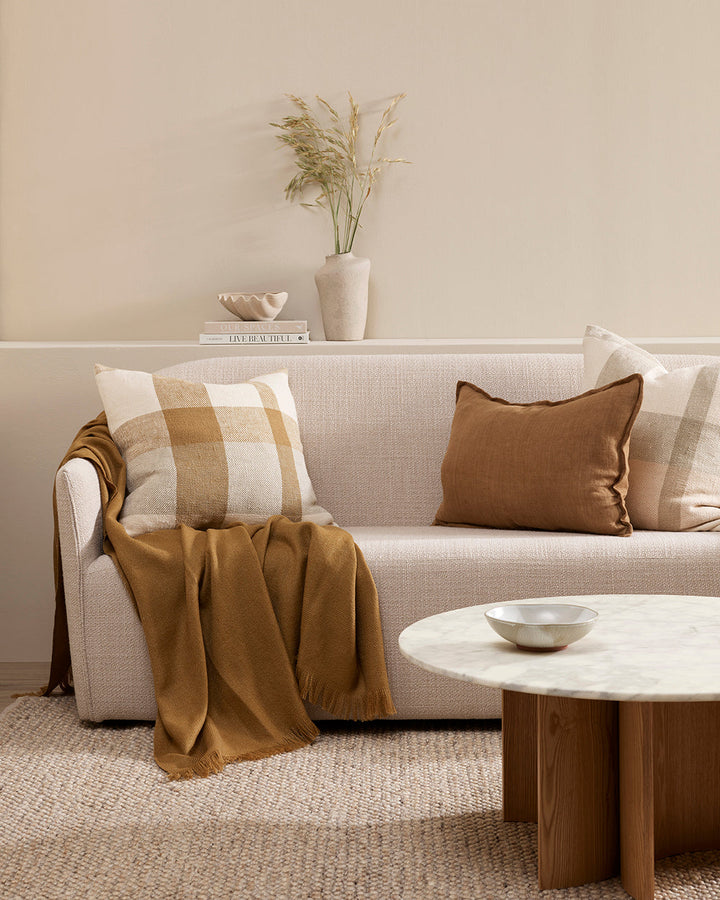 Arcadia Cushion Raw texture is celebrated in stunning natural tones. Handwoven in 100% linen, the Arcadia features a 1cm flange edge, enhancing strength and durability while creating an easy and contemporary aesthetic. The natural charcoal tone and lumbar