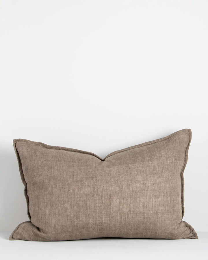 Arcadia Cushion Raw texture is celebrated in stunning natural tones. Handwoven in 100% linen, the Arcadia features a 1cm flange edge, enhancing strength and durability while creating an easy and contemporary aesthetic. The natural charcoal tone and lumbar