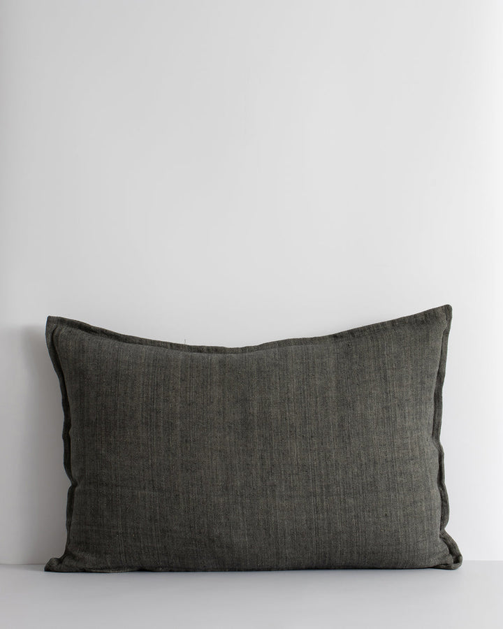 Arcadia Cushion Raw texture is celebrated in stunning natural tones. Handwoven in 100% linen, the Arcadia features a 1cm flange edge, enhancing strength and durability while creating an easy and contemporary aesthetic. The natural charcoal tone and lumbar