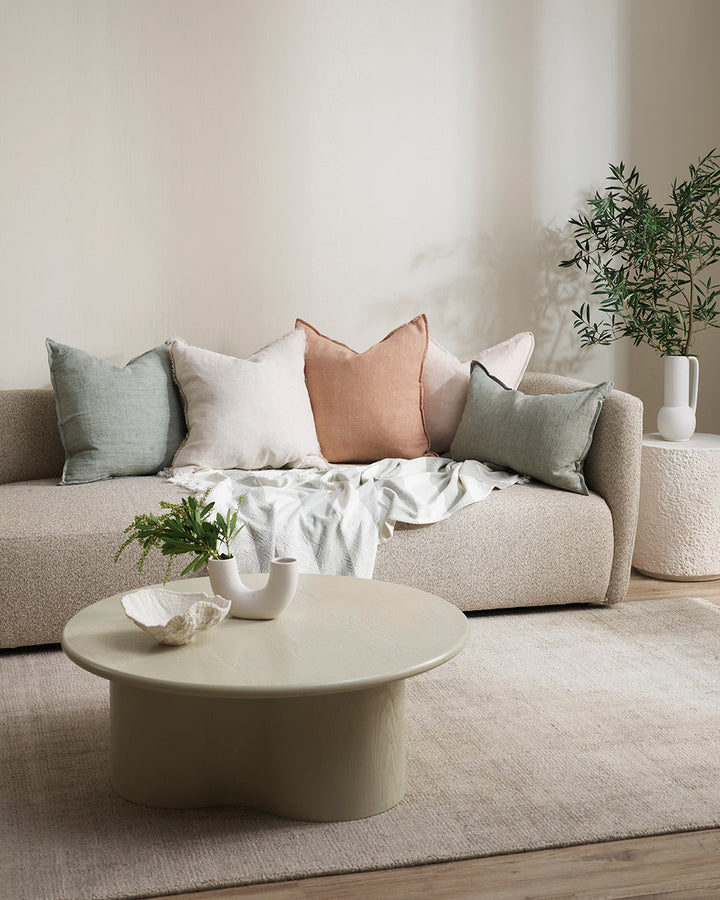 Arcadia Cushion Raw texture is celebrated in stunning natural tones. Handwoven in 100% linen, the Arcadia features a 1cm flange edge, enhancing strength and durability while creating an easy and contemporary aesthetic. The natural charcoal tone and lumbar