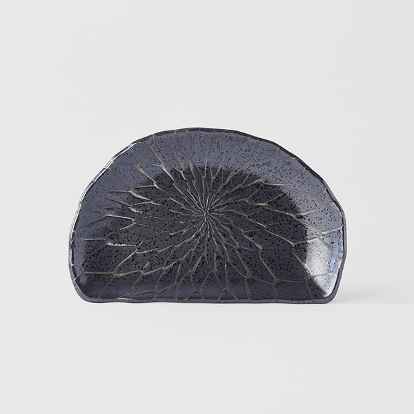D Shaped Plate 21cm / Charcoal Net Design