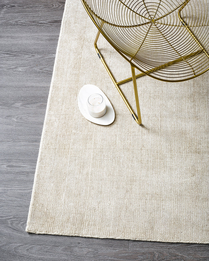 Belverde Floor Rug Embrace everyday luxury with the lustrous sheen and beautifully soft feel of the Belverde. Crafted from a blend of bamboo silk and wool, the low-cut pile and gently mottled slate tone makes this a tranquil addition to any interior. Aust