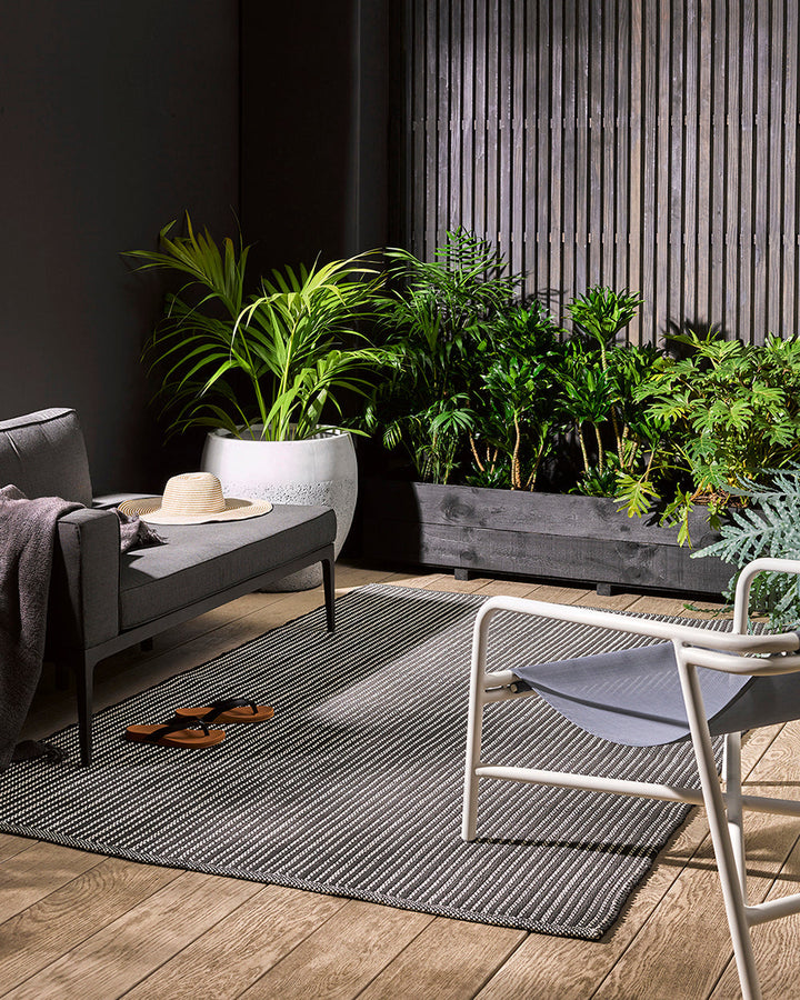 Byron Bay Floor Rug Create an easy flow between indoor and outdoor spaces with the pared-back design of our Byron Bay outdoor rug. Contemporary and stylish, this versatile piece is suitable for use both in and outdoors. Fully reversible and easy to care f