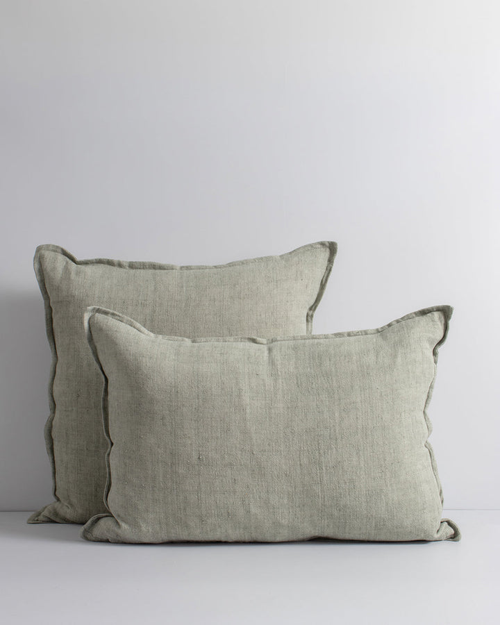 Arcadia Cushion Raw texture is celebrated in stunning natural tones. Handwoven in 100% linen, the Arcadia features a 1cm flange edge, enhancing strength and durability while creating an easy and contemporary aesthetic. The natural charcoal tone and lumbar