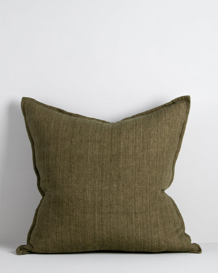 Cassia Cushion Handwoven from medium-weight linen fibres, our Cassia collection exemplifies timeless, contemporary style. Featuring a 1cm flange edge, the refined charcoal tone and gentle surface texture makes this piece perfect for styling pared-back, th