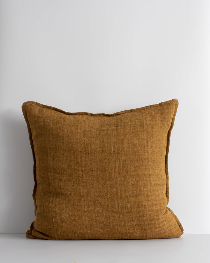 Cassia Cushion Handwoven from medium-weight linen fibres, our Cassia collection exemplifies timeless, contemporary style. Featuring a 1cm flange edge, the refined charcoal tone and gentle surface texture makes this piece perfect for styling pared-back, th