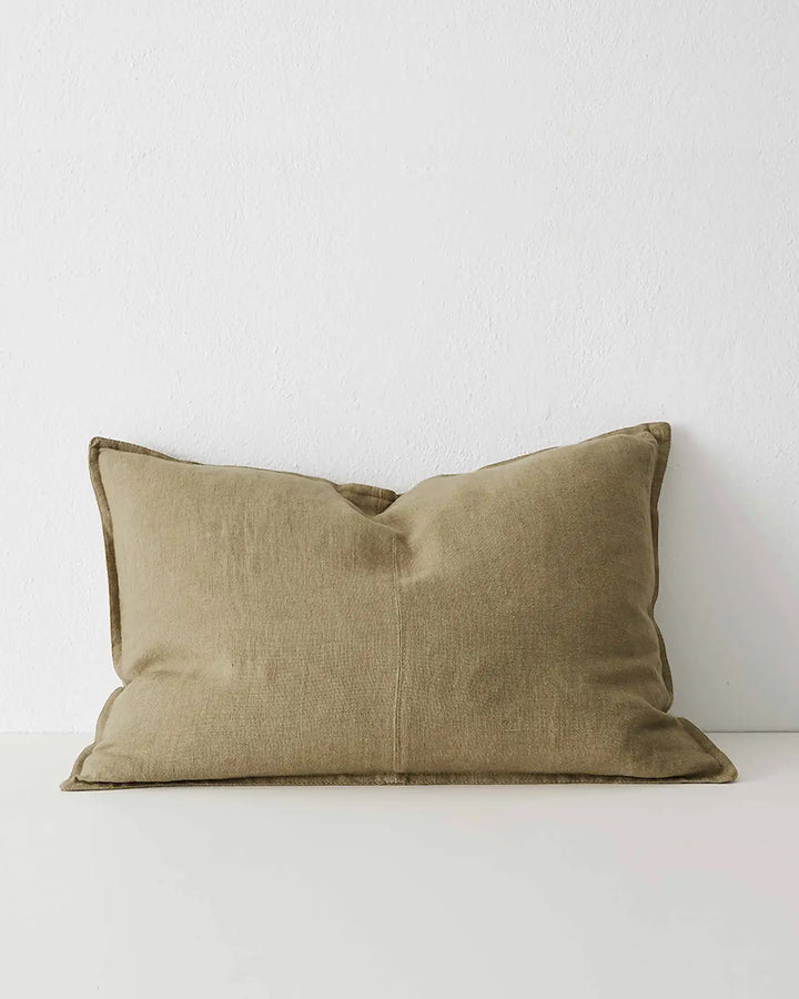 Como Clay Premium Linen Cushion - Warm Elegance Discover Como Clay, a luxurious stonewashed linen cushion in warm brown tones, featuring elegant double stitch French seam.