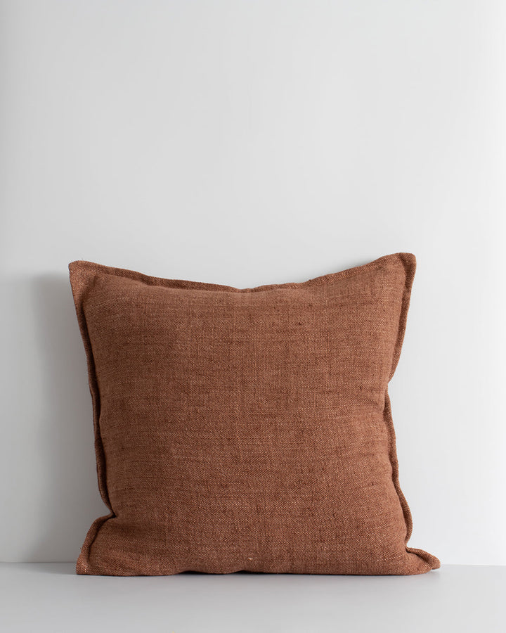 Flaxmill Cushion Enduringly beautiful, the heavy-weight weave of the Flaxmill celebrates the natural texture of raw linen fibres. Featuring a 1cm flange edge, the warm nude tone accentuates its textural qualities and brings an organic, contemporary feel t