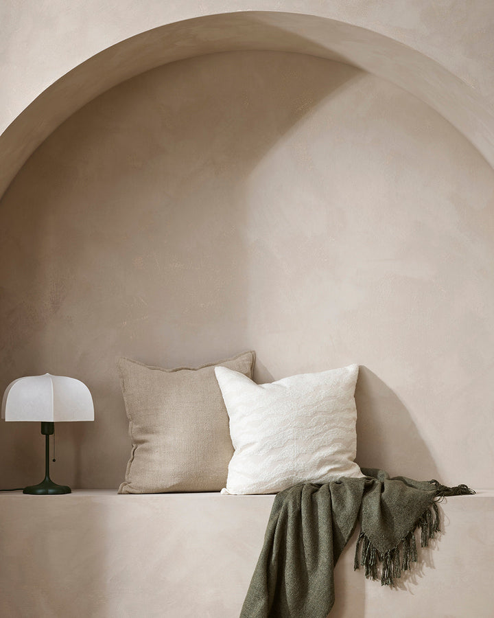 Flaxmill Cushion Enduringly beautiful, the heavy-weight weave of the Flaxmill celebrates the natural texture of raw linen fibres. Featuring a 1cm flange edge, the warm nude tone accentuates its textural qualities and brings an organic, contemporary feel t