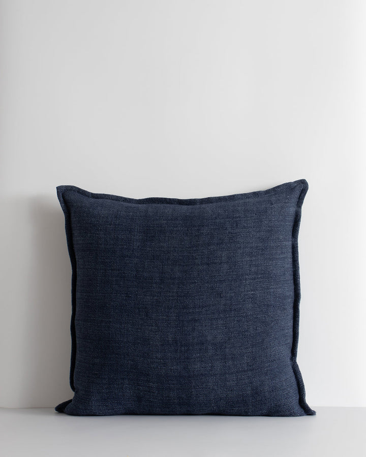 Flaxmill Cushion Enduringly beautiful, the heavy-weight weave of the Flaxmill celebrates the natural texture of raw linen fibres. Featuring a 1cm flange edge, the warm nude tone accentuates its textural qualities and brings an organic, contemporary feel t