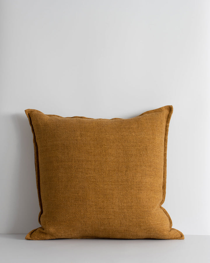 Flaxmill Cushion Enduringly beautiful, the heavy-weight weave of the Flaxmill celebrates the natural texture of raw linen fibres. Featuring a 1cm flange edge, the warm nude tone accentuates its textural qualities and brings an organic, contemporary feel t