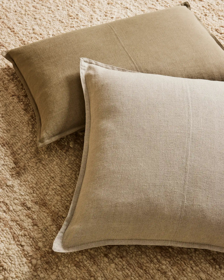 Como Linen Cushion - Elegant & Luxurious Design Discover the Como Linen cushion, crafted from premium European linen for a stylish, soft vintage feel in your home decor.